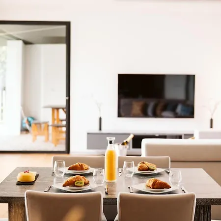 Aguarelas With Pool By Madeira Island Villa Arco da Calheta (Madeira)