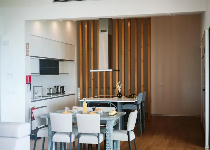 Aguarelas With Pool By Madeira Island * Arco da Calheta (Madeira)