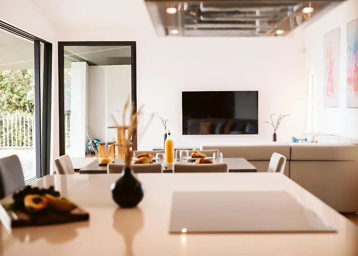 Aguarelas With Pool By Madeira Island Arco da Calheta (Madeira)