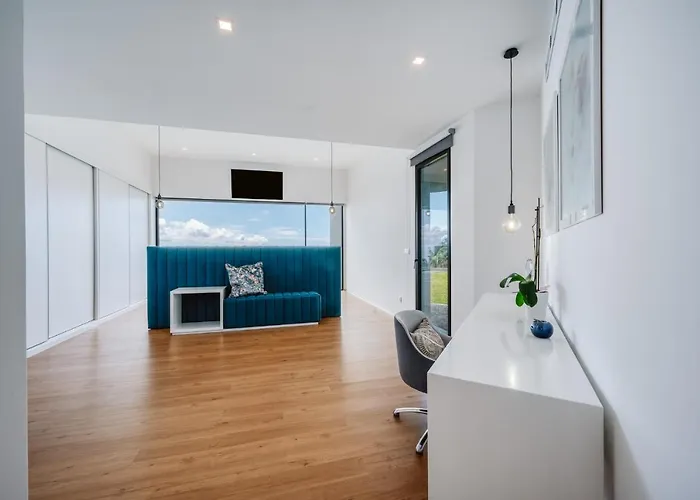 Aguarelas With Pool By Madeira Island Arco da Calheta (Madeira)