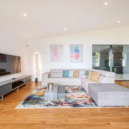 Aguarelas With Pool By Madeira Island