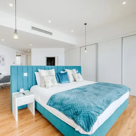 Aguarelas With Pool By Madeira Island *