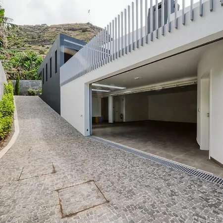 Aguarelas With Pool By Madeira Island Willa